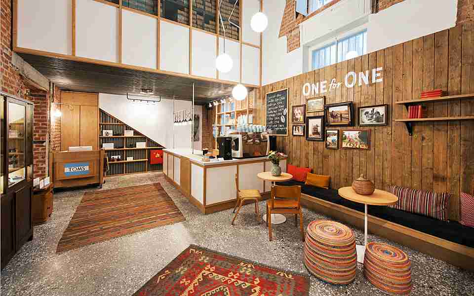 <h5>Toms Flagship Store</h5>